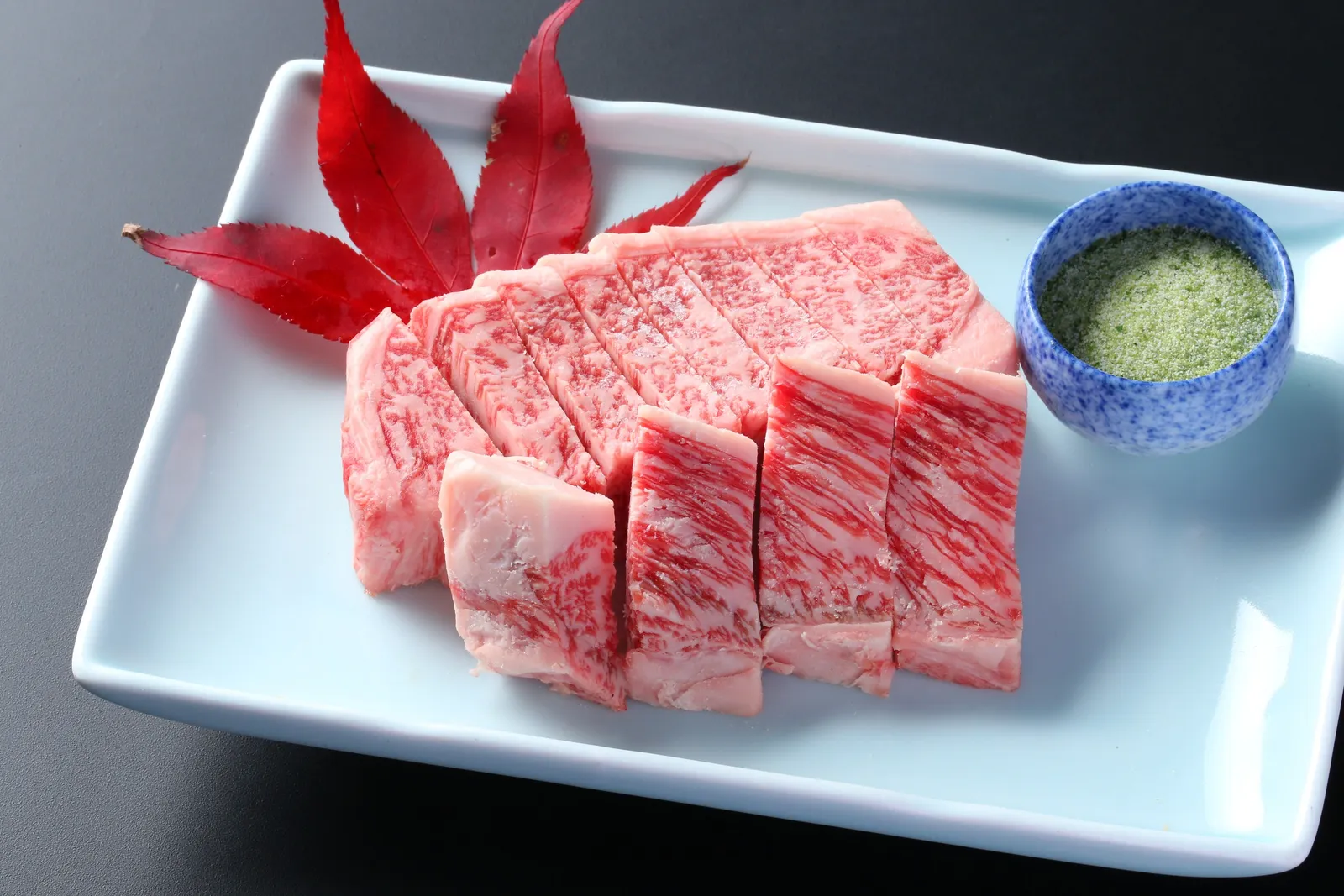 岐阜ブランド飛騨牛の炭火焼き用カット